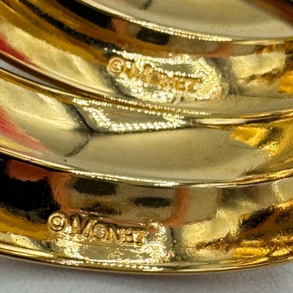 Vintage Monet Graduated Gold Tone Hoop Earrings Signed 1 1/4” Classic Chic - Picture 10 of 15